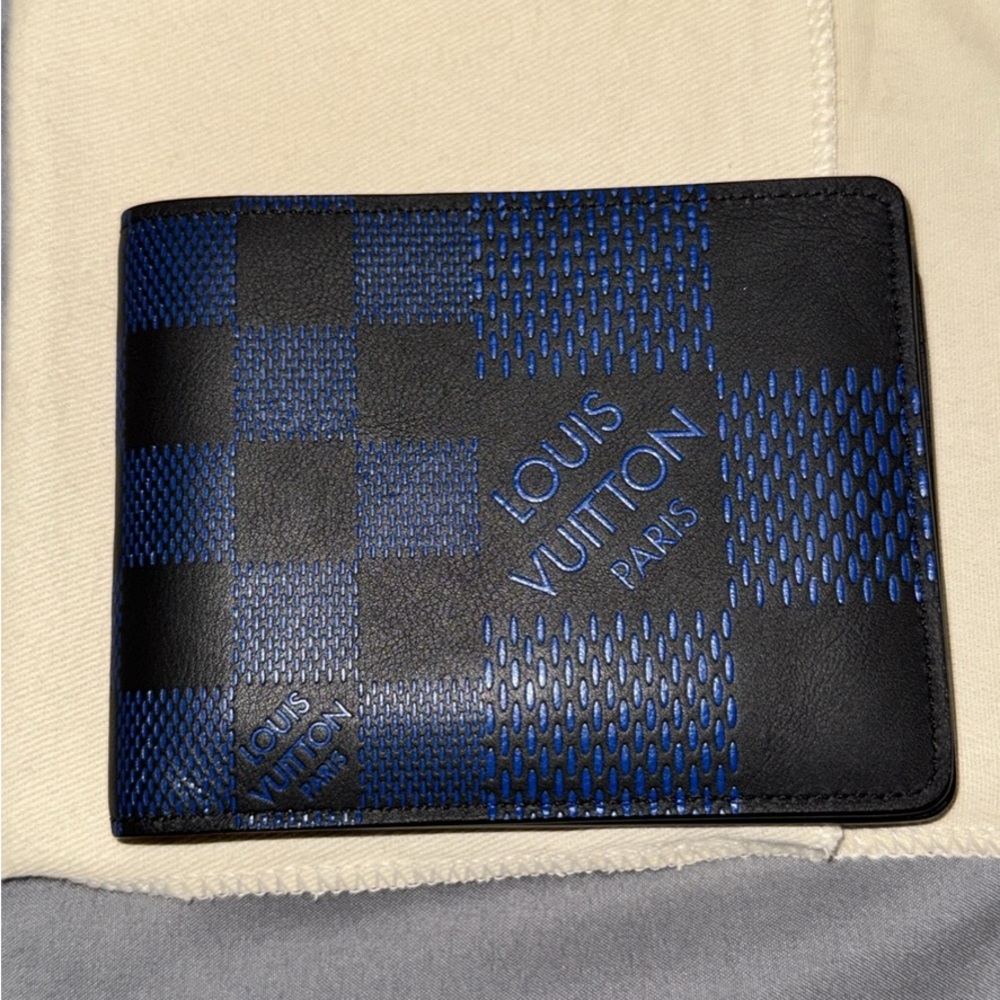 Louis Vuitton Men's Damier Blue Wallet